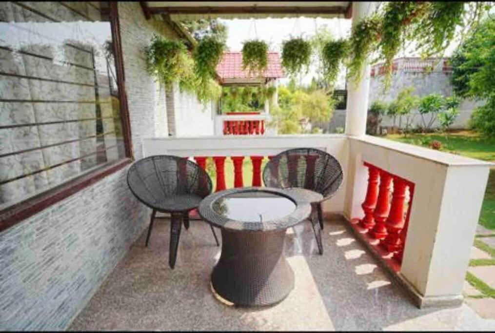 Villa Achal Farm जंगल में मंगल Gurgaon Exterior foto